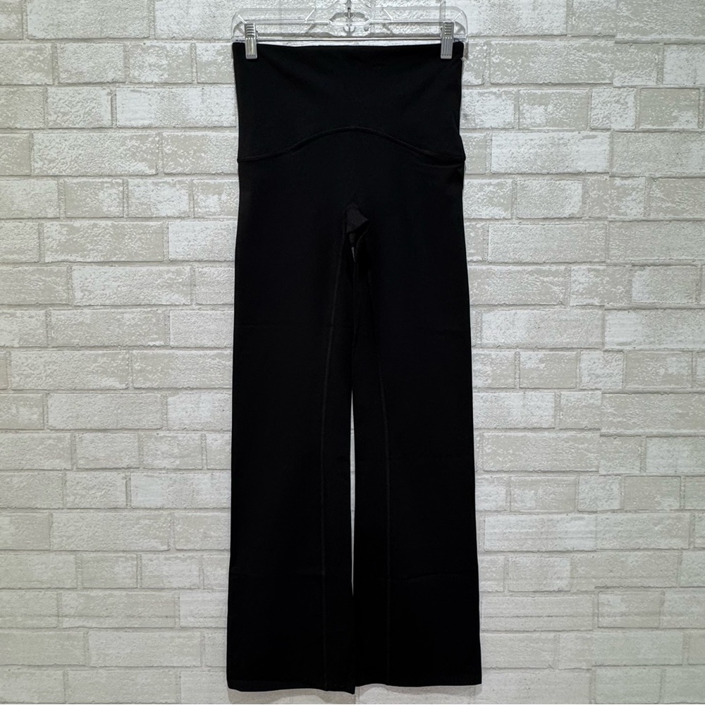 SPANX Booty Boost Yoga Pants - Very Black - Size - Medium